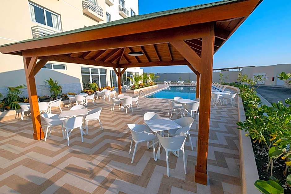 Super 8 by Wyndham Manzanillo