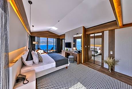 Suite with Sea View