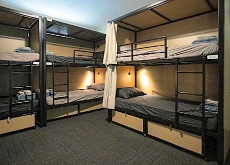 Bed in 8-Bed Mixed Dormitory Room