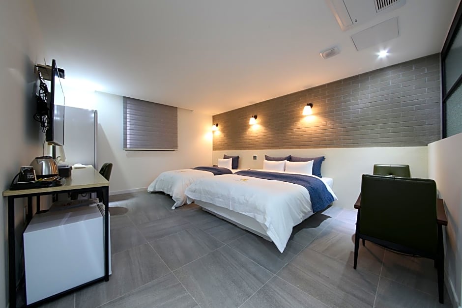 Two Nights Business Hotel