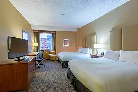 1 King Bed Club Floor