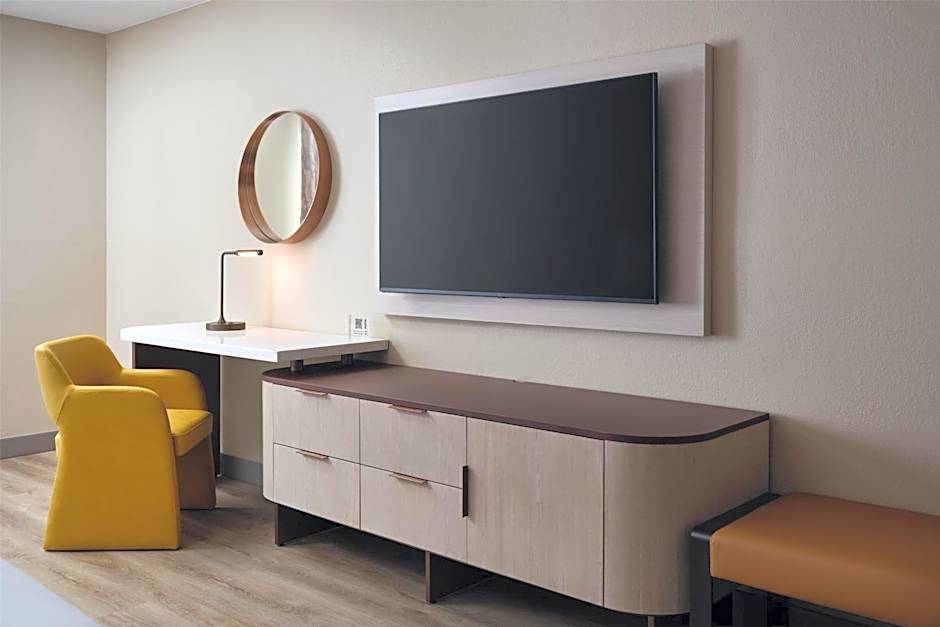 DoubleTree by Hilton Brunswick