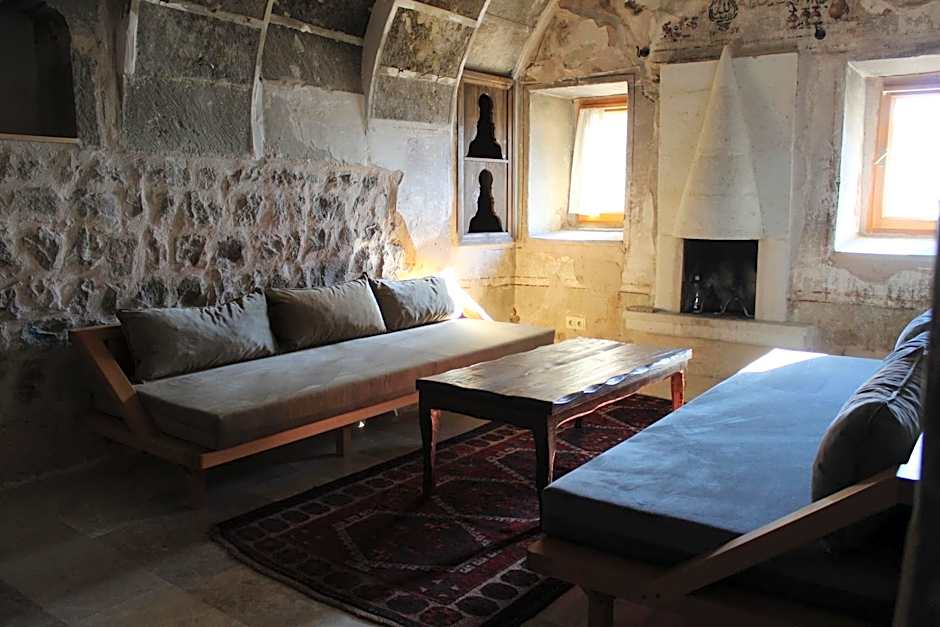 Helike Cave Suites