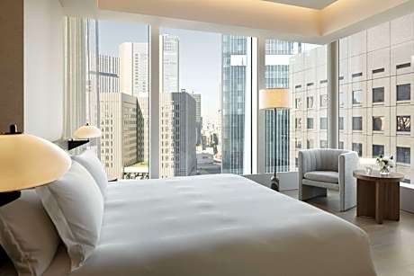 Deluxe Corner Suite with One King Bed and City View