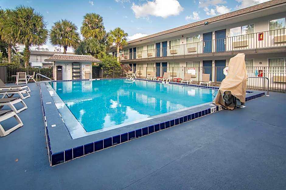 Motel 6-Kissimmee, FL - Orlando