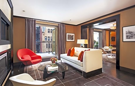 One-Bedroom Producer Penthouse Suite