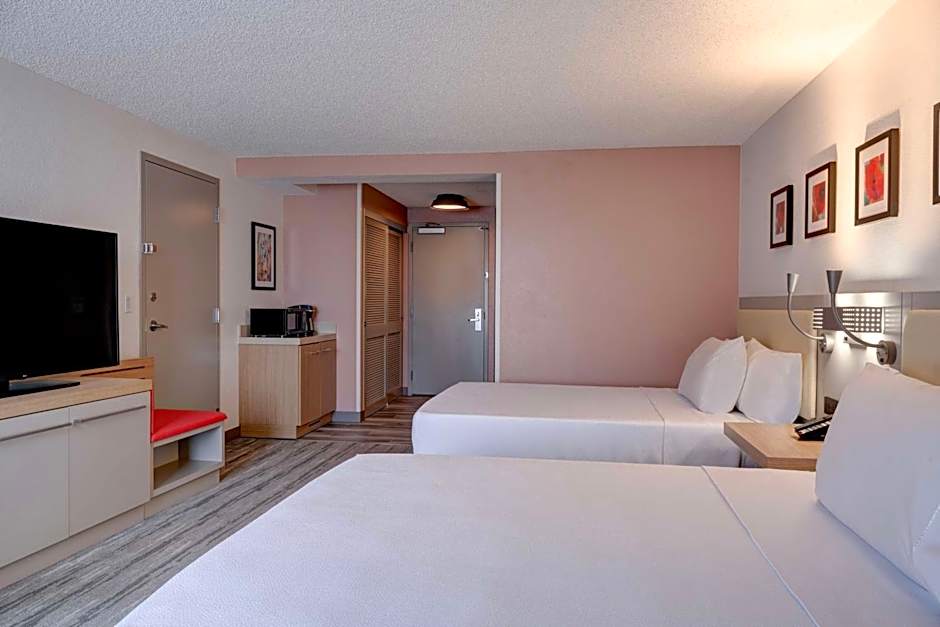 Hilton Garden Inn Anaheim/Garden Grove