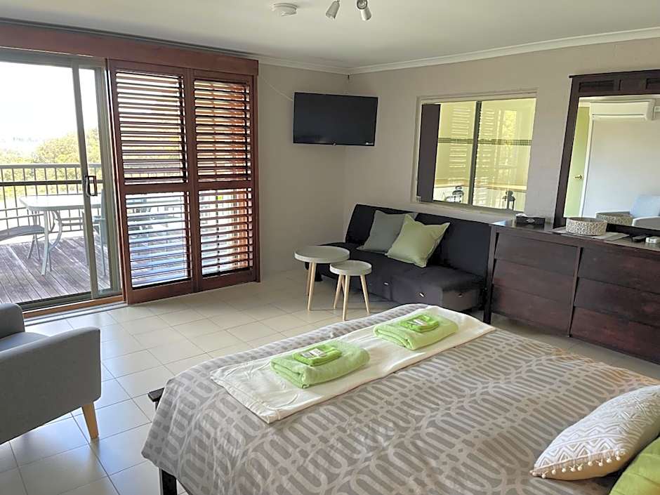 Sinclairs Country Retreat - Adults Only