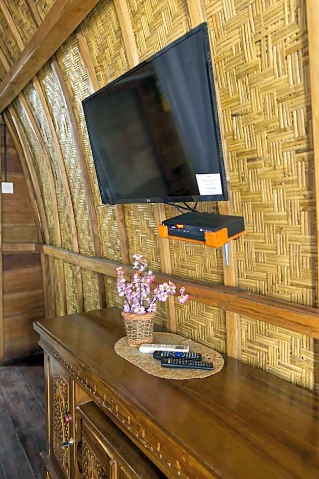 Santen Beach Bungalows