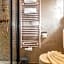 Mara's Little Boutique Sleepover - Budget Holiday Home