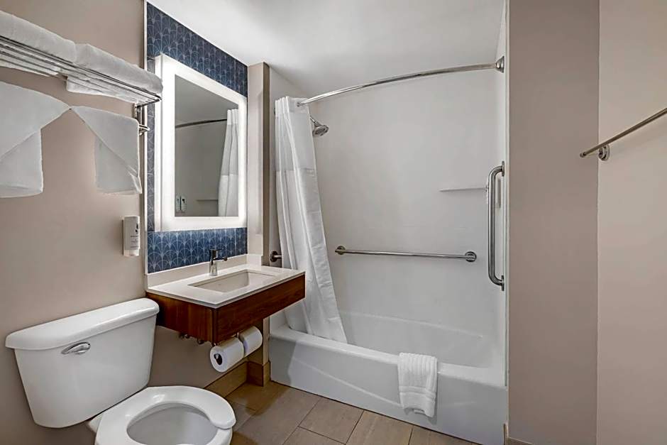 Country Inn & Suites By Radisson Staten Island NY