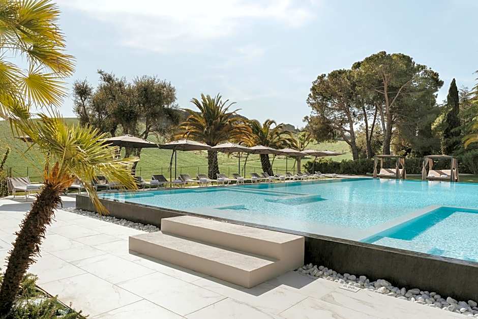 Pietra Bianca Hotel