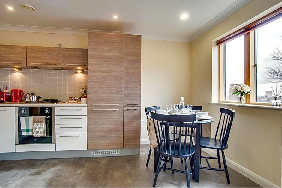 Mica Point City Centre Apartment