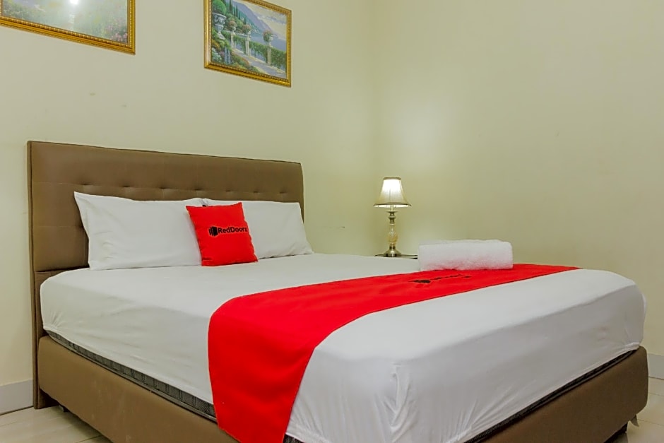 RedDoorz @ Malalayang 2 Manado