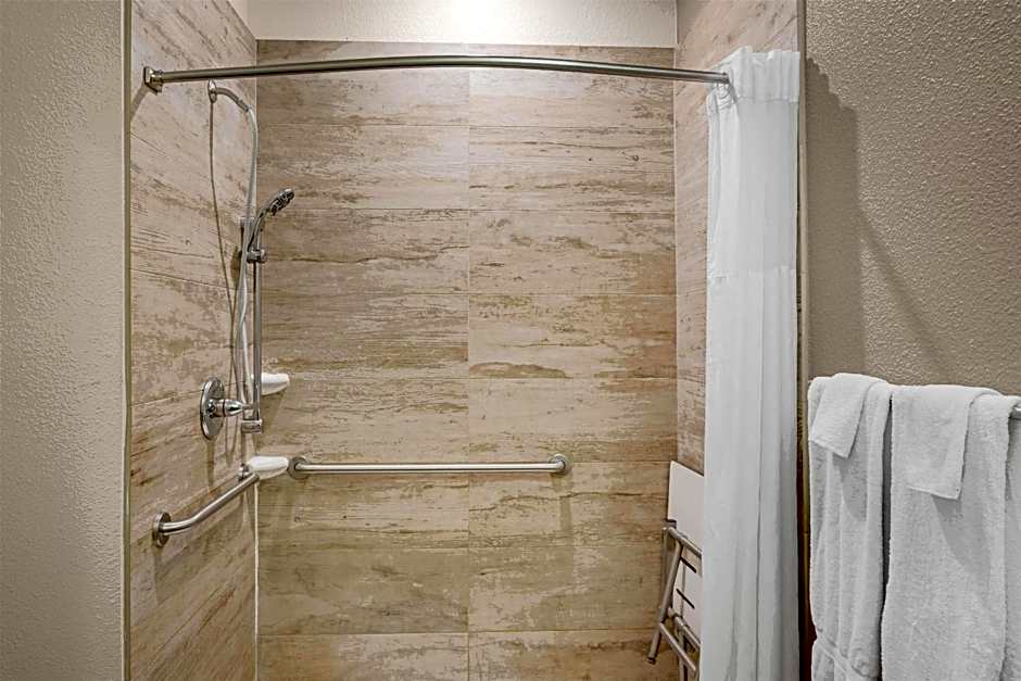 Best Western Plus Big Lake Inn