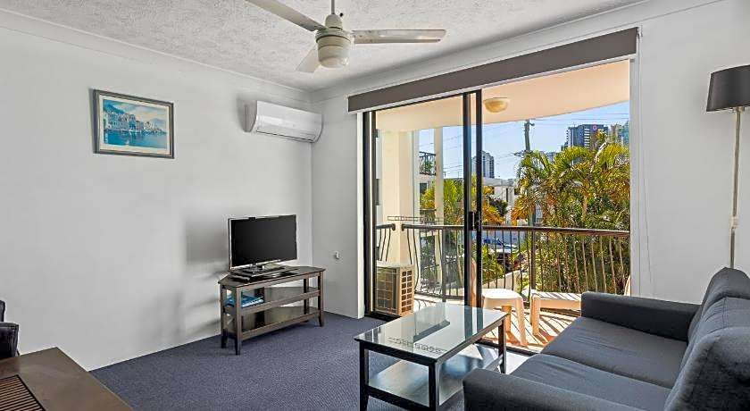 Chevron Palms Holiday Apartments