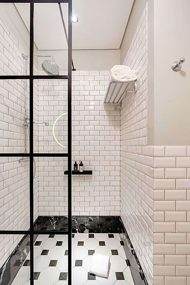 Portie Deluxe Suites by DA'HOME