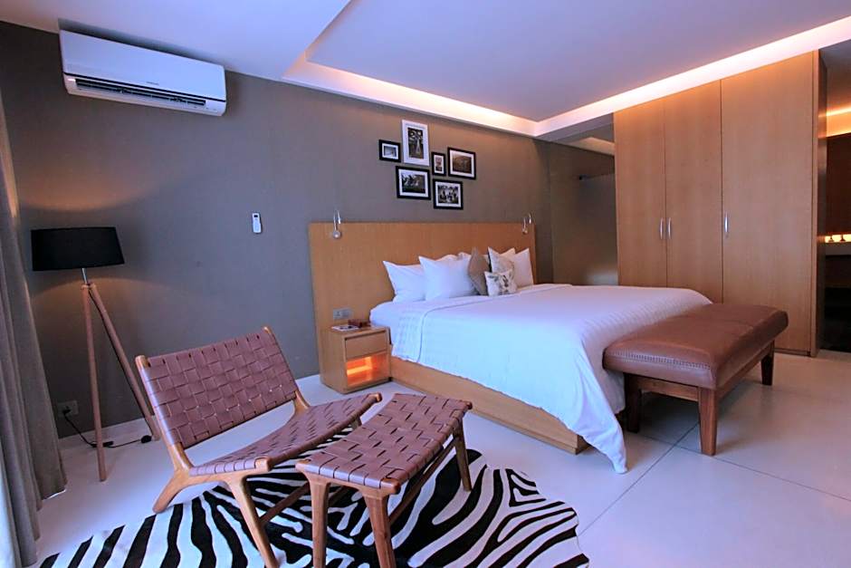 Ossotel Legian Hotel
