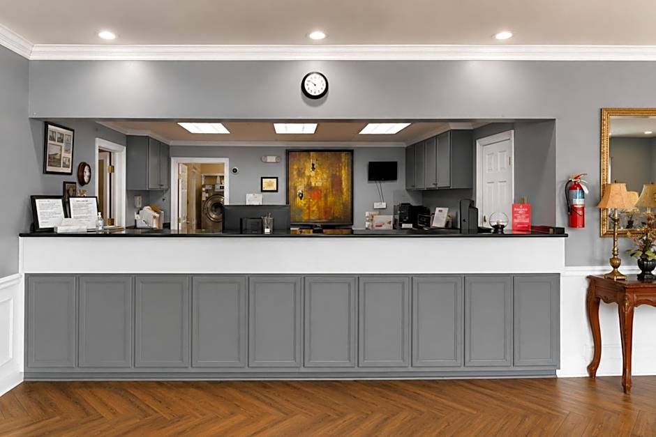 Plantation Oaks Suites & Inn Millington