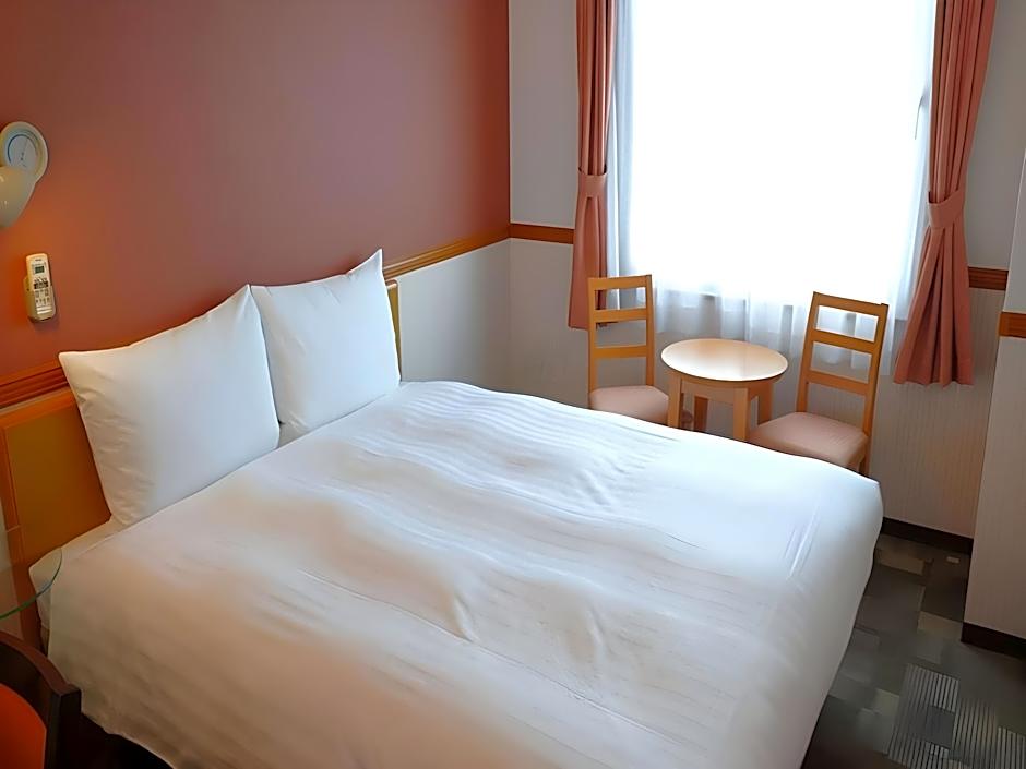 Toyoko Inn Yokohama Sakuragi-Cho