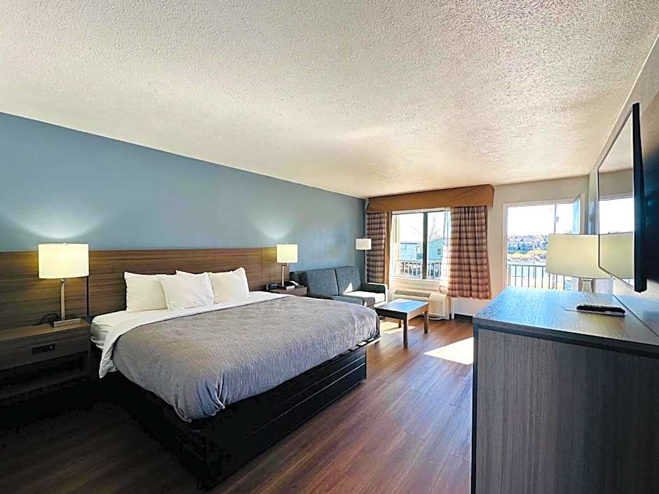 Quality Inn - On The Lake Clarksville-Boydton