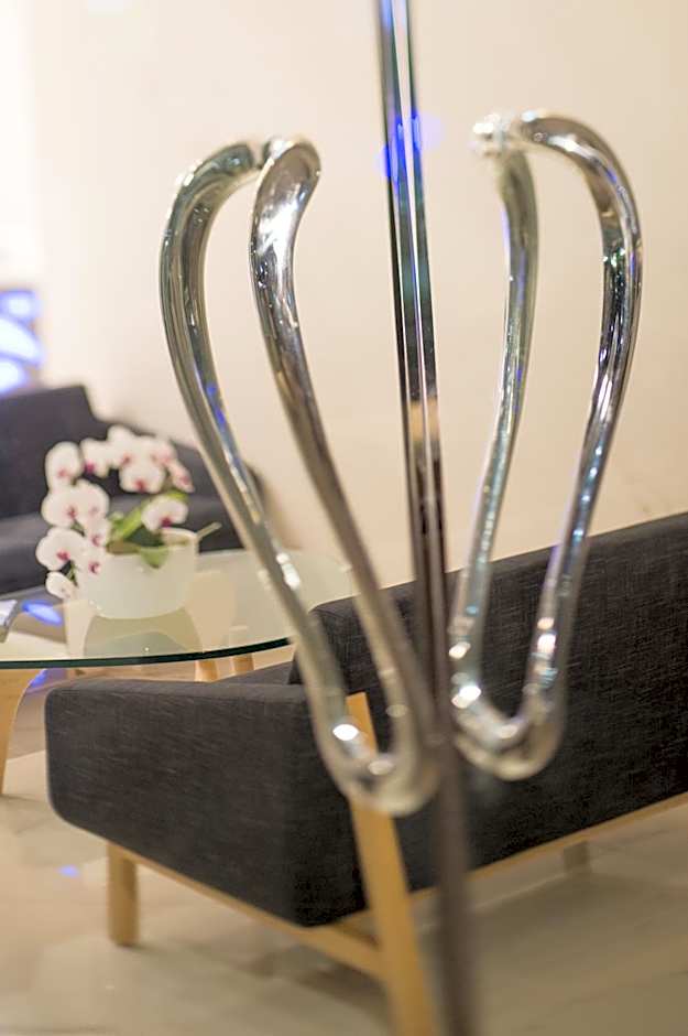 Heart Hotel and Gallery Whitsundays