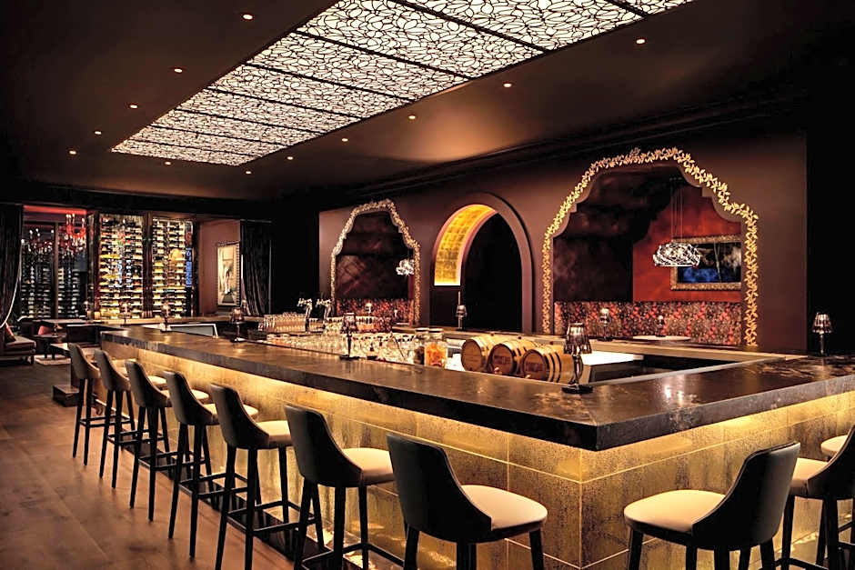 Grand Bohemian Charlotte, Autograph Collection