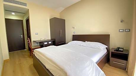 Economy Triple Room with Panoramic Balcony