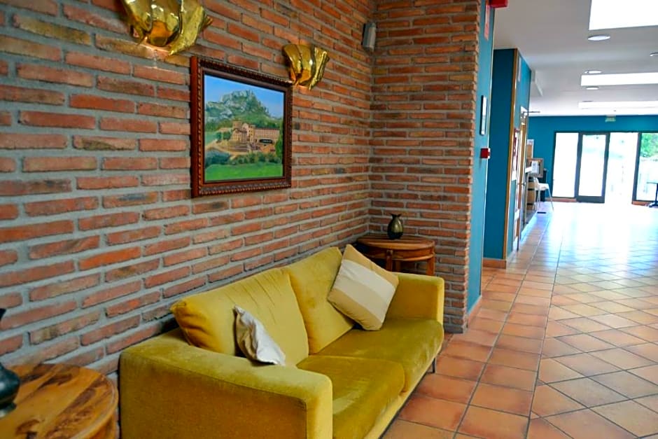 La Figuerola Hotel & Restaurant