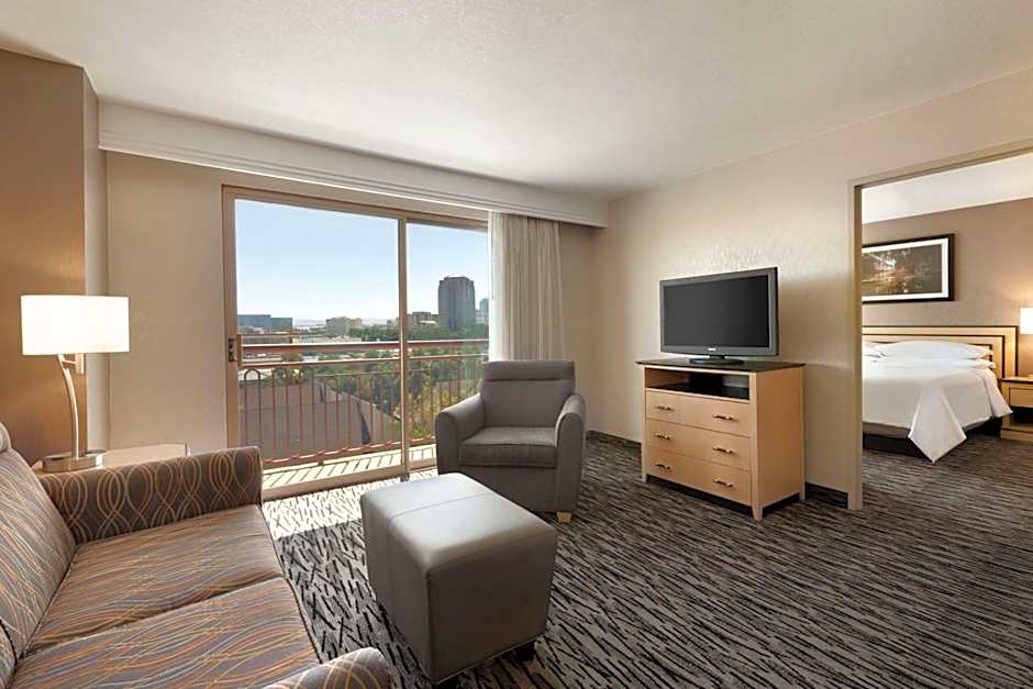 Embassy Suites by Hilton Convention Center Las Vegas