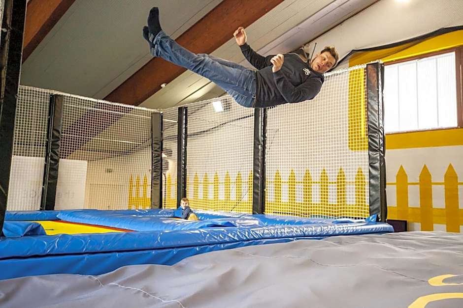 Basekamp Mountain Budget Hotel