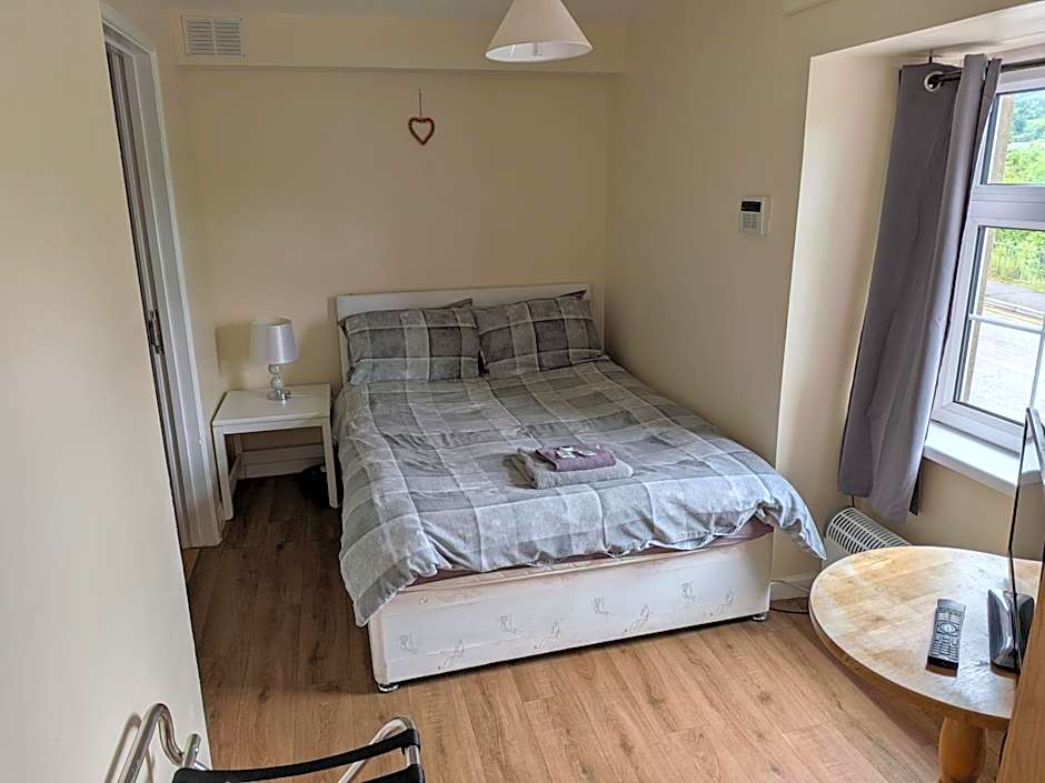 Kings Arms Guest House Ebbw Vale