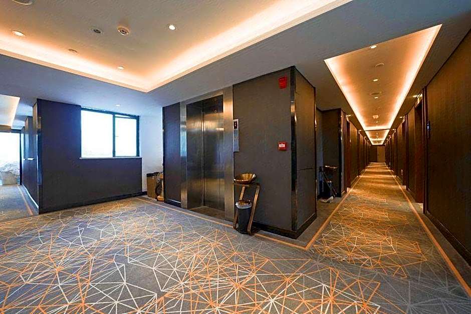 ZMAX Hotel Guangzhou Tianhe Sports Center East Metro Station