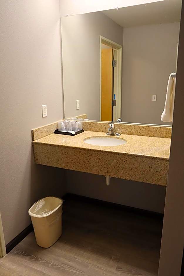 Express Inn & Suites Eugene