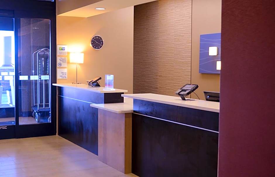 Holiday Inn Express & Suites Denver South - Castle Rock By IHG