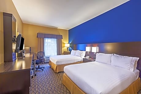 Standard Room with Two Queen Beds