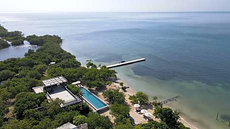 SABAI Beach Hotel