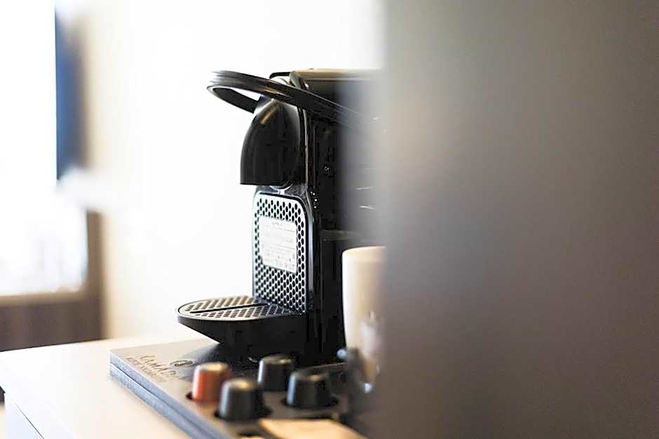 Ramada Olivie Nazareth