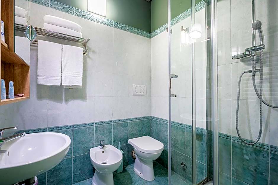 BOBOTEL ROOMS City Center