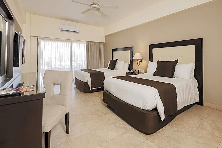 Marinaterra Hotel & Spa