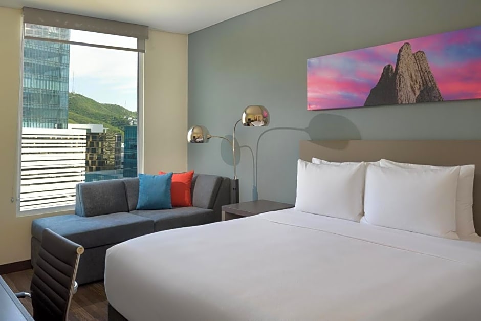 Hyatt House Monterrey Valle