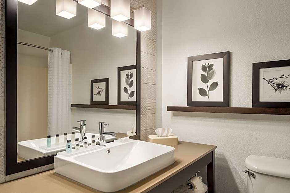 Country Inn & Suites by Radisson, Novi, MI