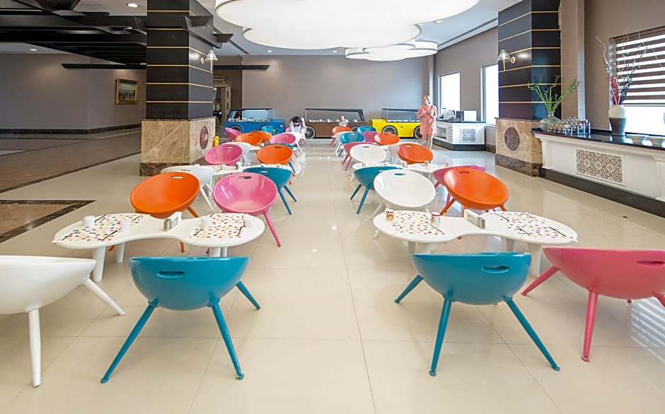 Crystal Prestige Pearl Collection