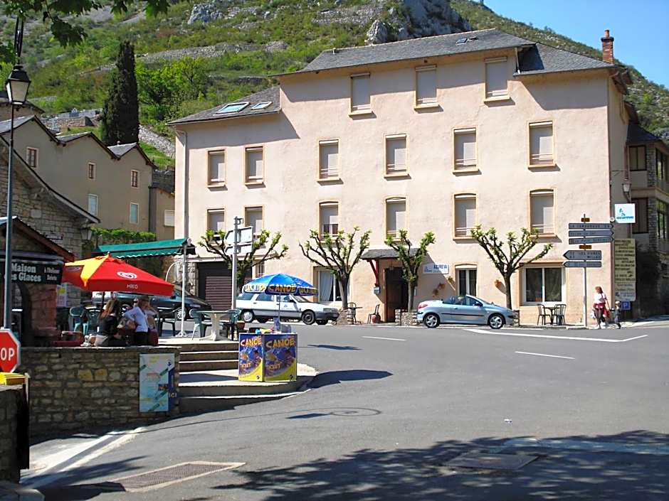Hotel des Bateliers