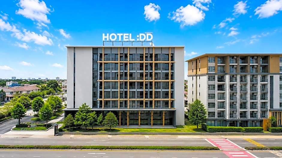 Rangsit Residence & Hotel by HOTEL DD