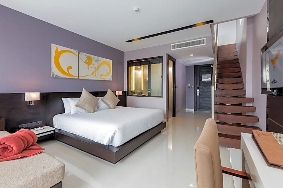 Photo 1 of 6 of Executive Suite
