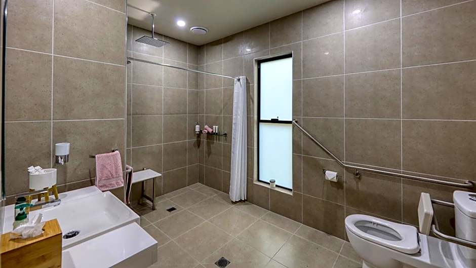 Quaffers on Storm King