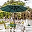 Scottish Fairway Inn