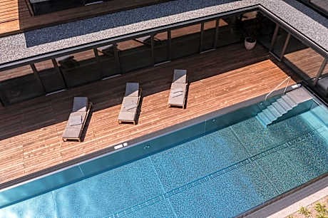 zelloon boutique hotel