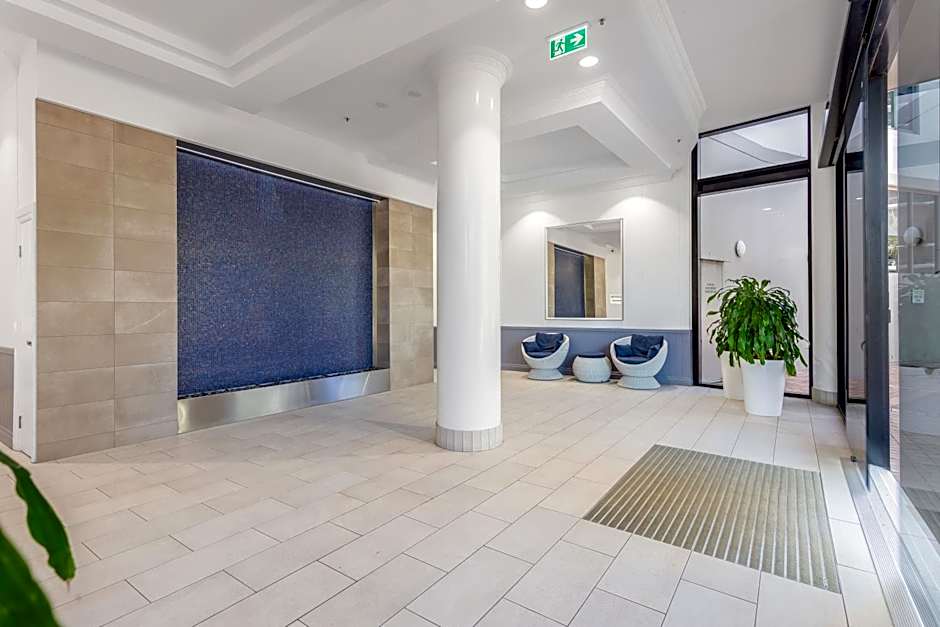 The Meriton Apartments on Main Beach